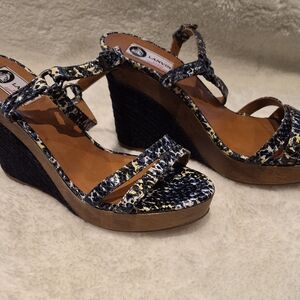 Stylish Women's Wedge Sandals